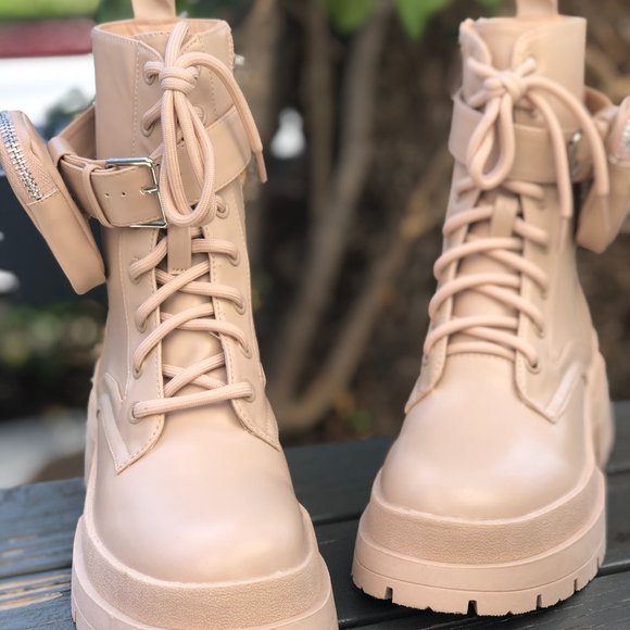 [New] LILIANA PLATFORM LACED UP COMBAT BOOTS WITH AIRPOD POCKET [NUDE BEIGE] - Picture 4 of 8